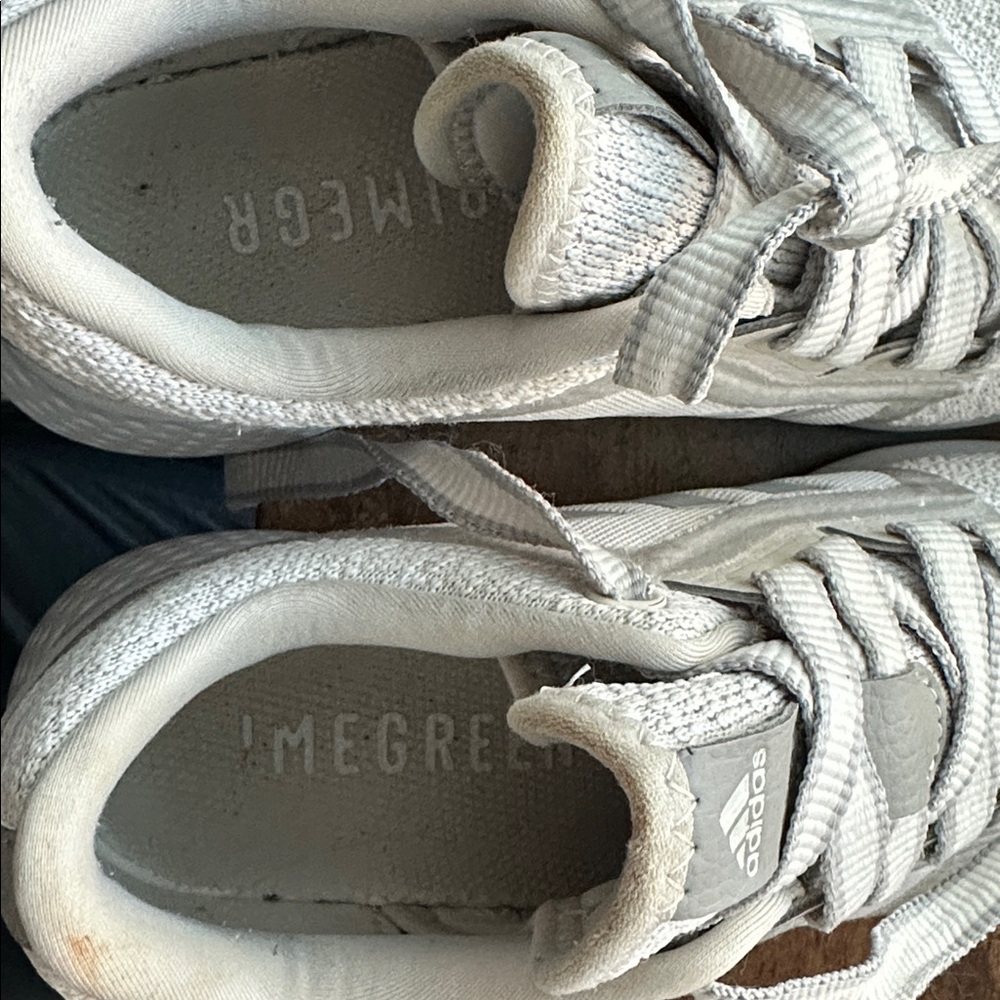 Women’s Adidas Edge Lux - 7.5 - Picture 3 of 5